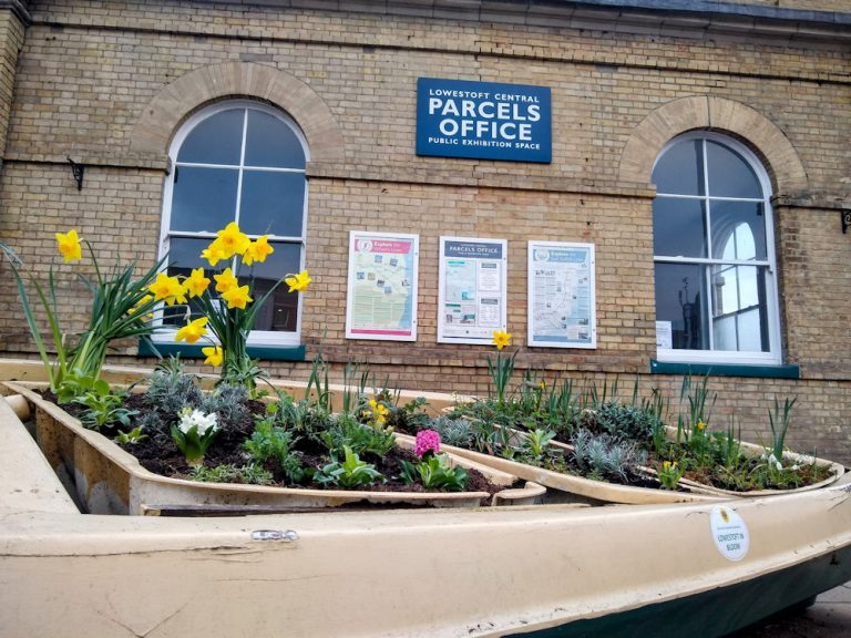 Lowestoft station flowers March 2023